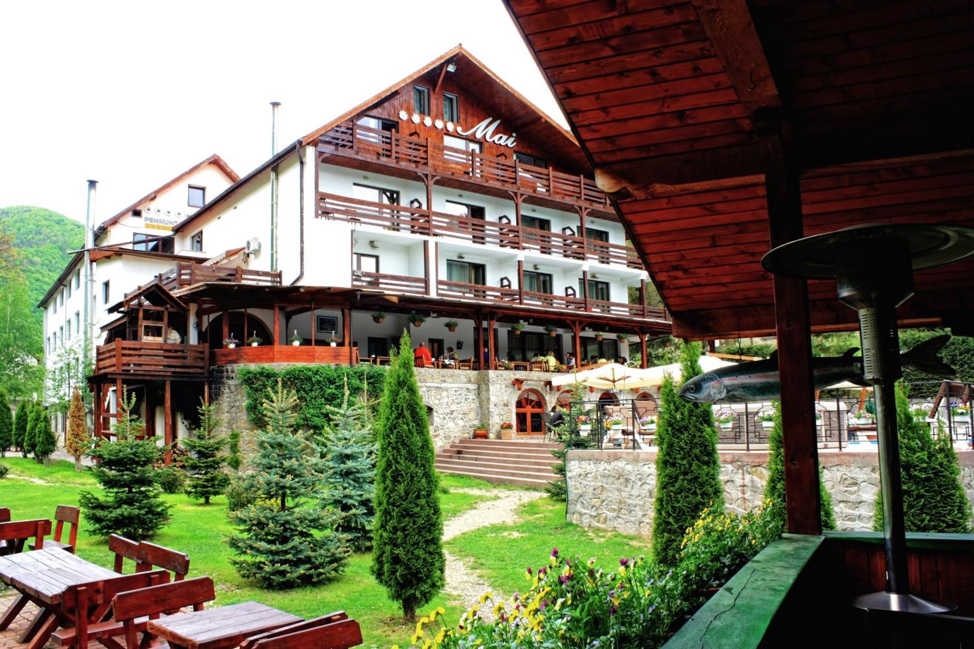 Pensiunea Mai Răşinari Exterior foto